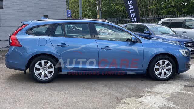Volvo V60 BUSINESS EDITION D2