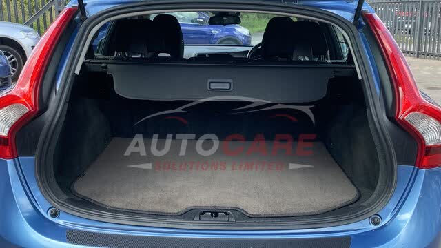 Volvo V60 BUSINESS EDITION D2