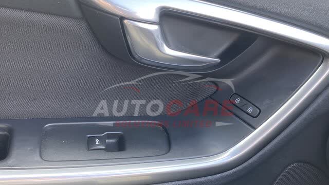 Volvo V60 BUSINESS EDITION D2