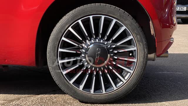 Fiat 500 LOUNGE