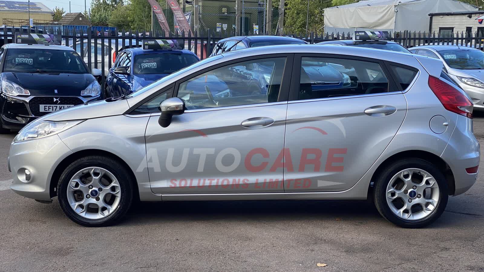 Ford FIESTA ZETEC AUTO