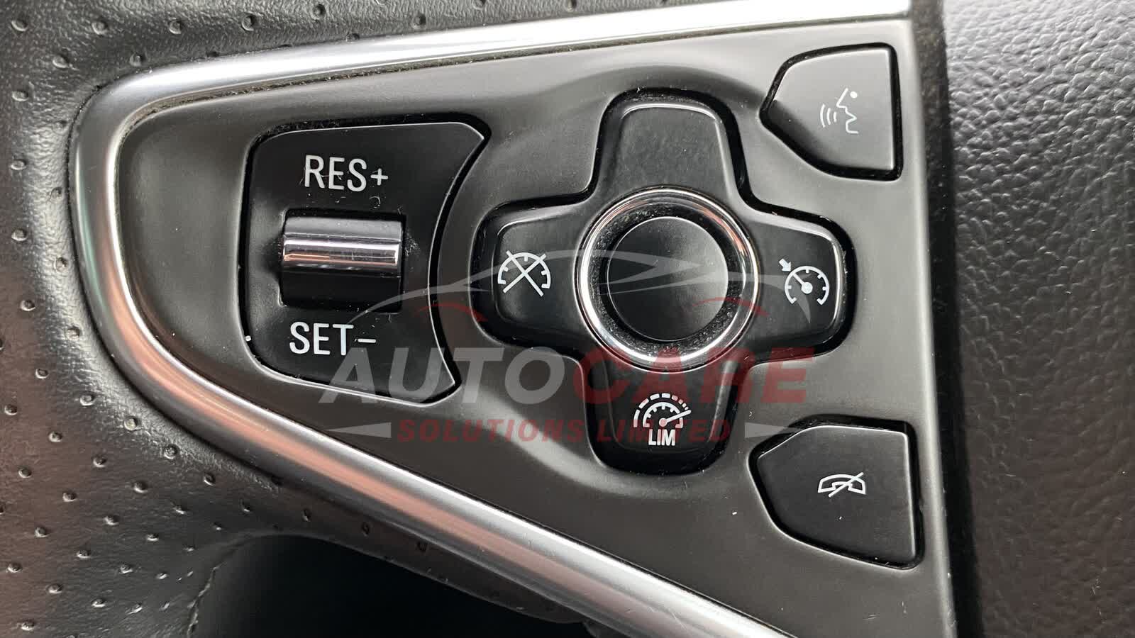 Vauxhall INSIGNIA SRI NAV